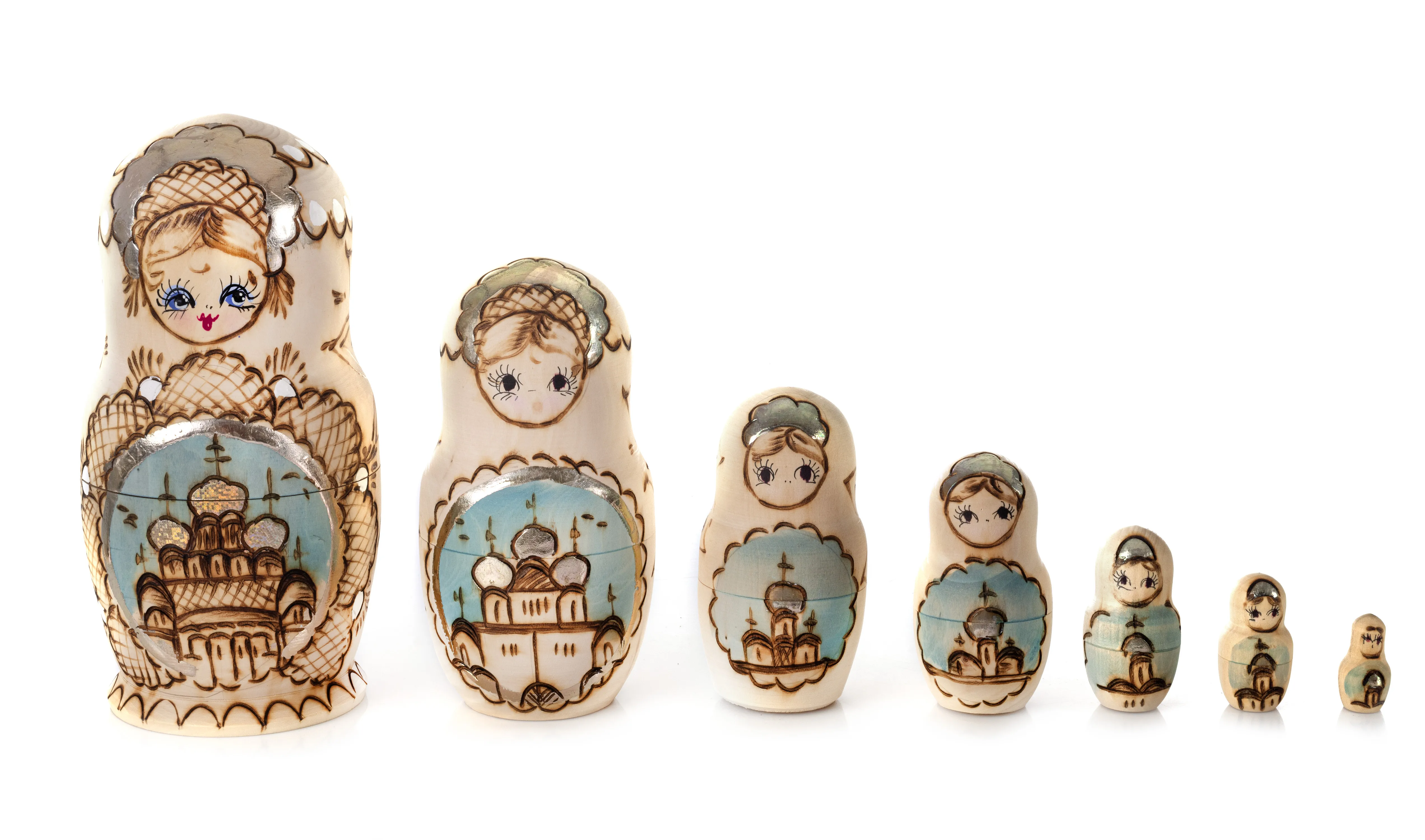 Que signifient les figures d'une matryoshka ?